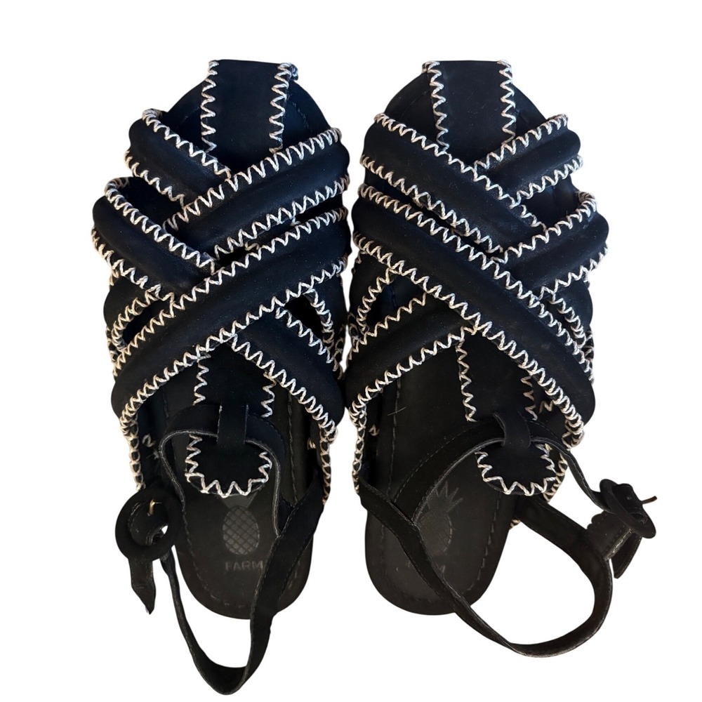 Farm Rio black zigzag stitch sandals Size 9